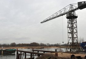 Omroep Gelderland Gigantische werfkraan naar Stadsblokkenwerf in Arnhem